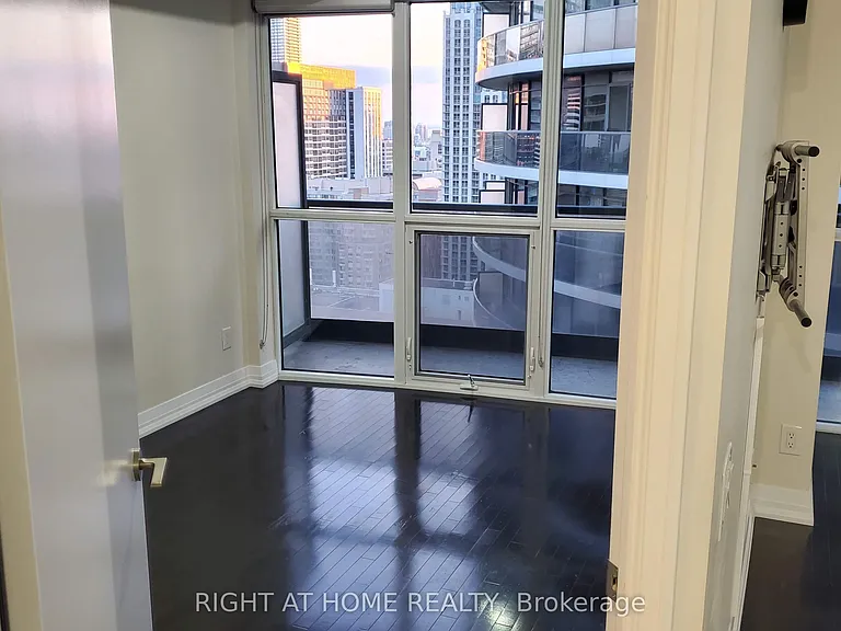 25 Carlton St #2806 — Photo 12