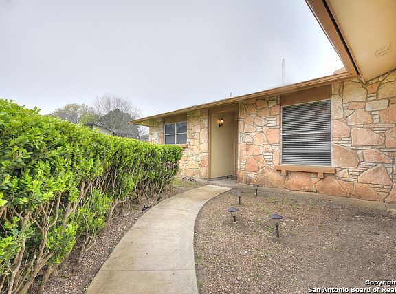 2nd image of 4578 Guadalajara Dr