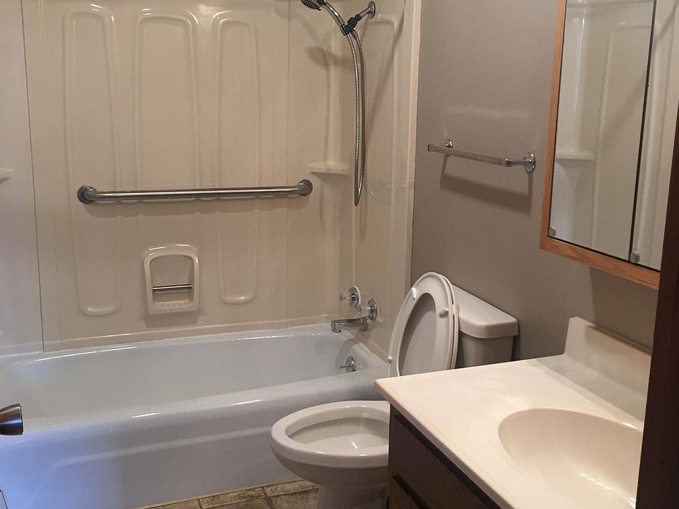1st image of 104 S Sheakley Ave APT 7
