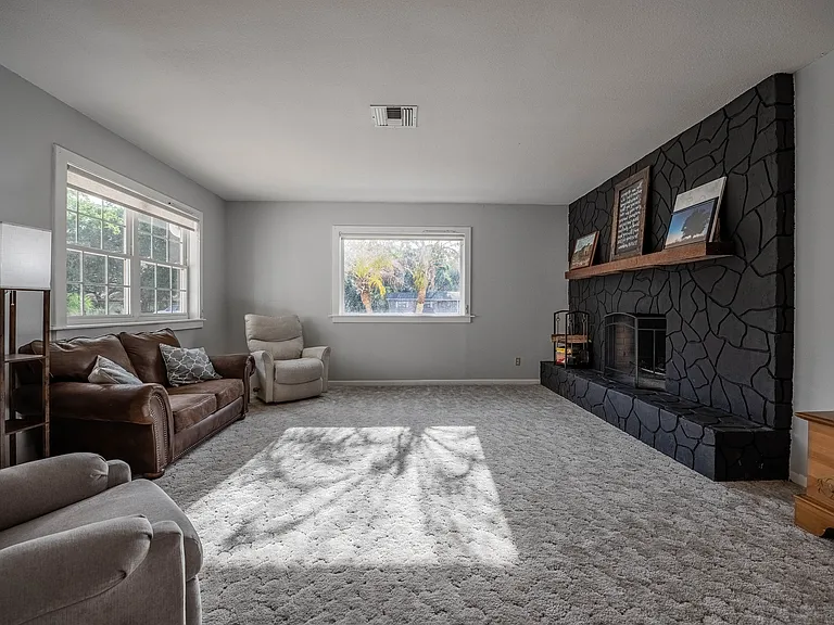 5905 Whispering Pines Rd — Photo 29