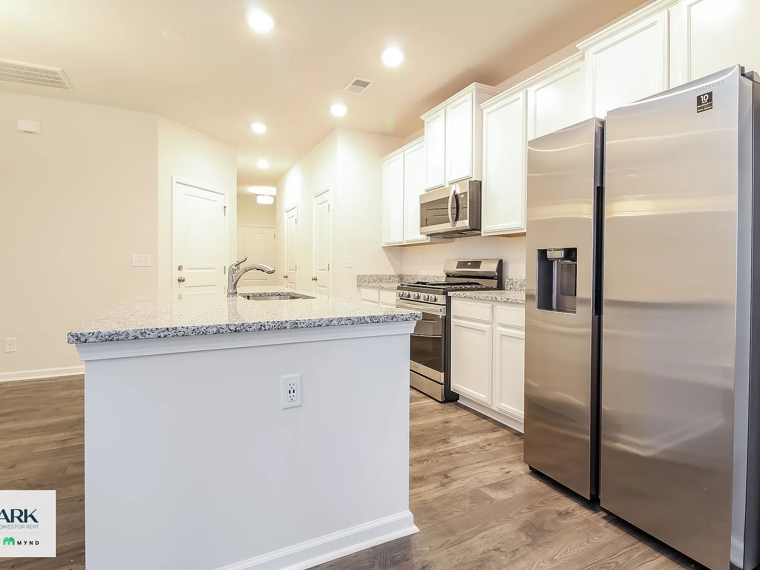 3 bed, 2.0 bath, 1482 sqft, $1,849 — Photo 4