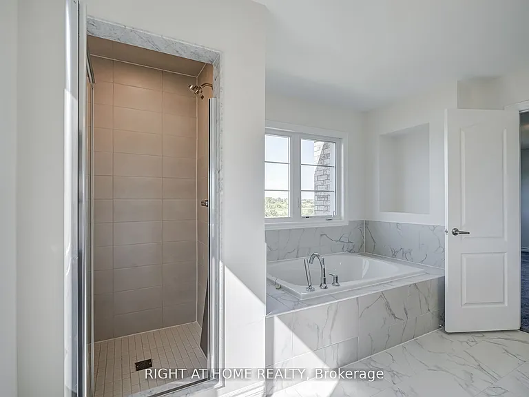 96 Connell Dr — Photo 18