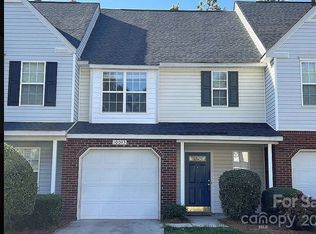10013 University Park Ln, Charlotte, NC 28213