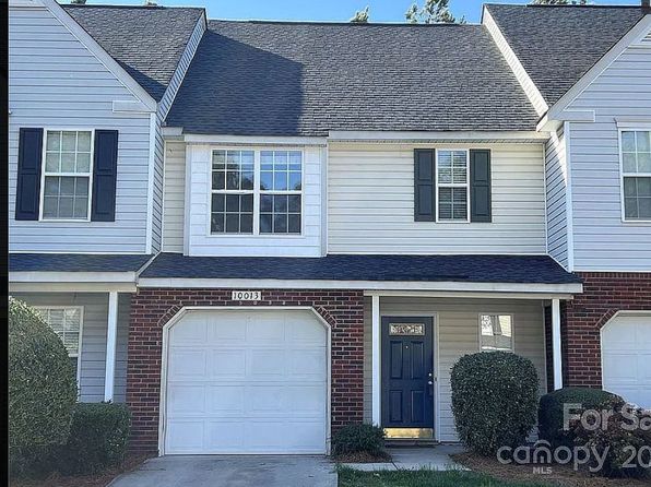 10013 University Park Ln