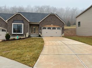 530 Ridge Top Ct, Eureka, MO 63025