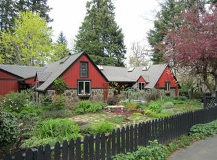 3519 Lippman Rd, Hood River, OR 97031