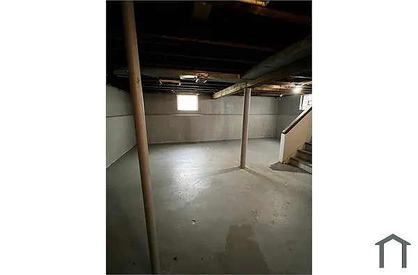 12905 Gay Ave photo 1