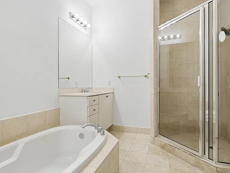 801 S Olive Ave #425 — Photo 17