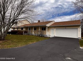 345 Consaul Rd, Schenectady, NY 12304