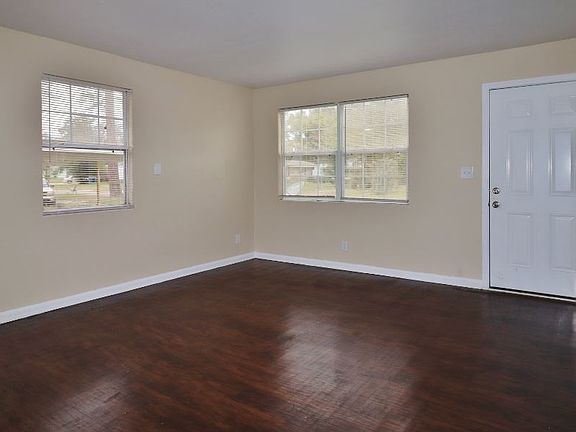 5th image of 1146 Bunker Hill Blvd