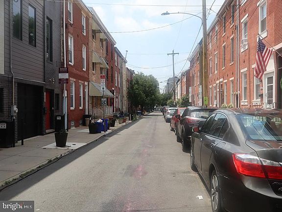 5th image of 969 N Randolph St