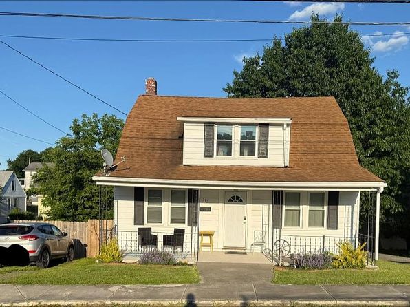 152 School St