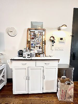 5th image of 123 Kent Ave #4E