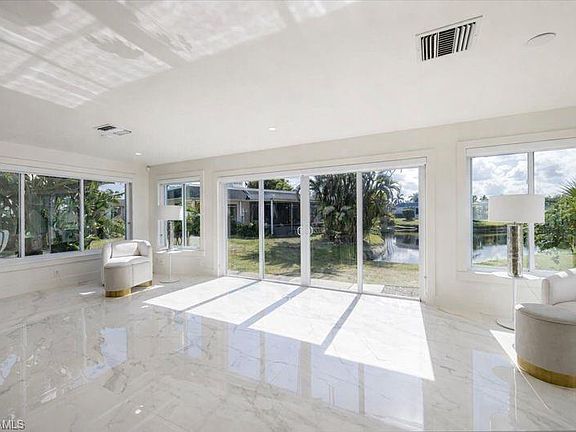 5th image of 16 KNIGHTS BRIDGE RD #A48