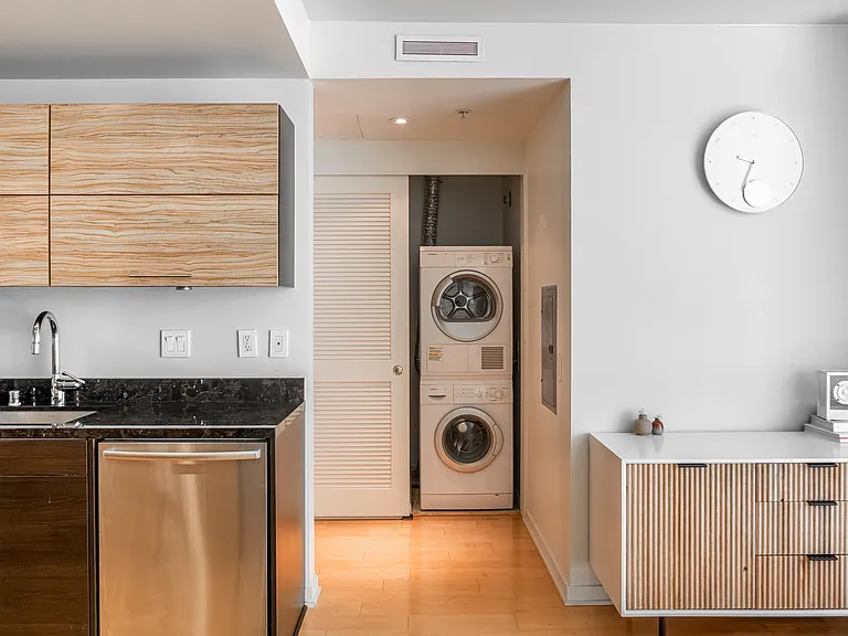 829 Folsom St #506 — Photo 12