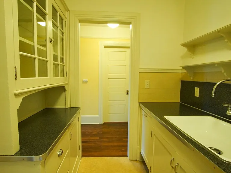 1230 NW 21st Ave #101 — Photo 11