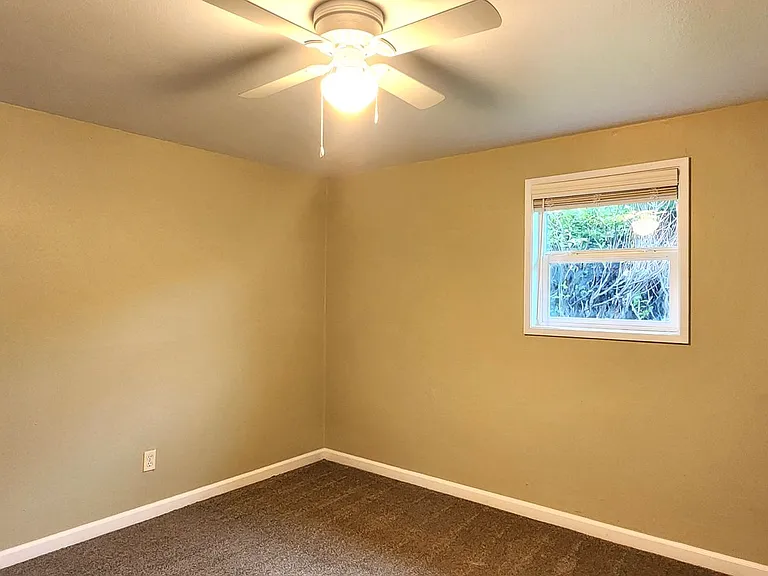 Lochburn 8814-8815 — Photo 20