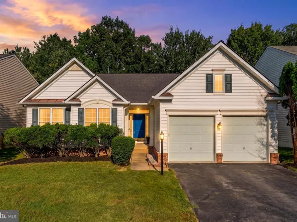 35227 Balmoral Dr, Locust Grove, VA 22508