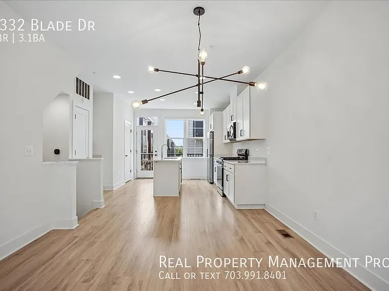 7332 Blade Dr — Photo 4