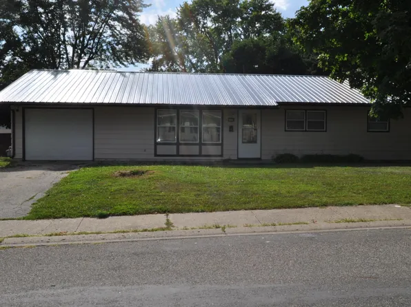 1614 Eastview Ave, Danville, IL 61832