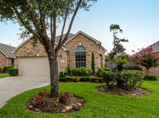 2410 Alamanni Dr, Pearland, TX 77581