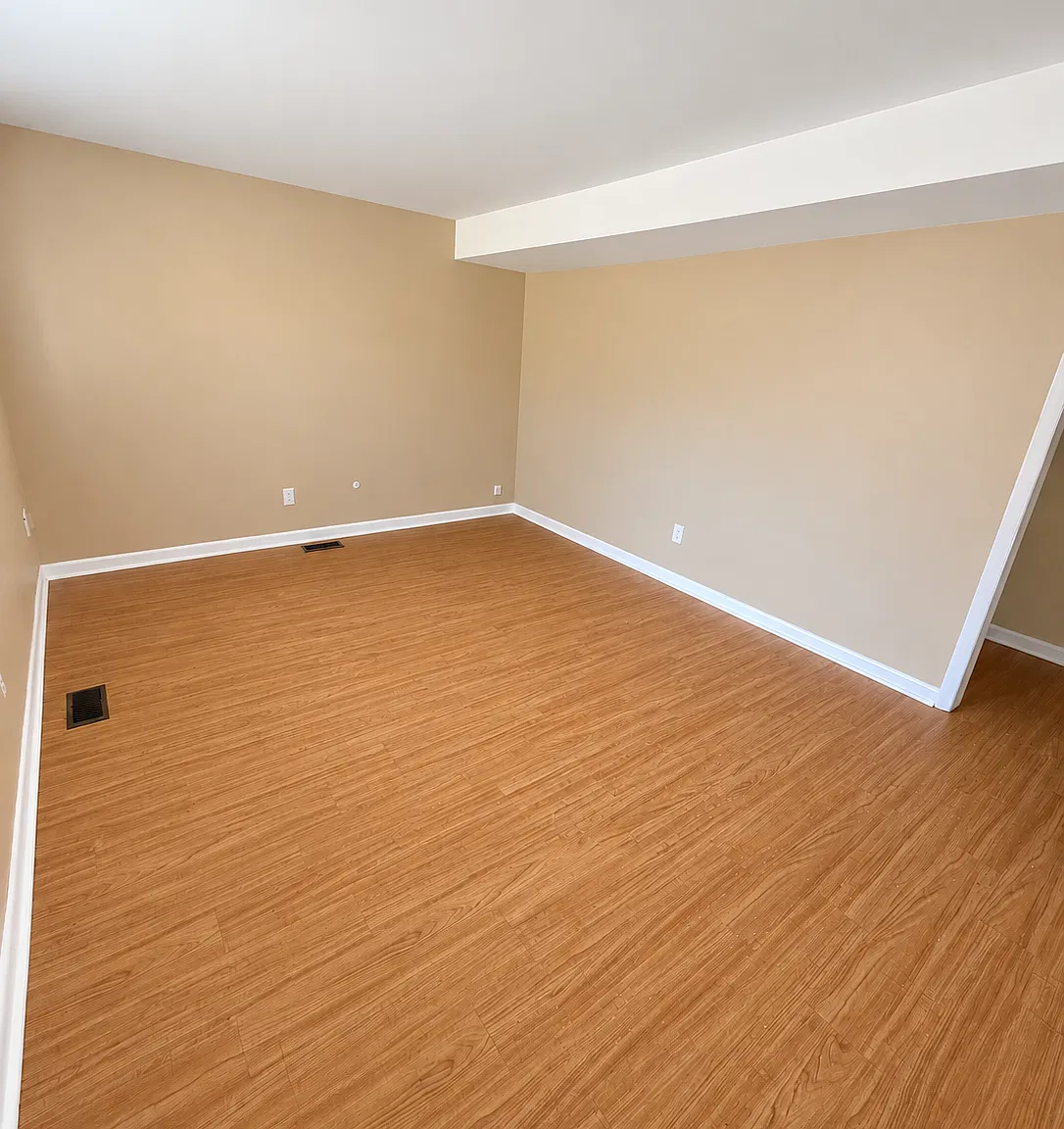 3 bed, $1,295 — Photo 4