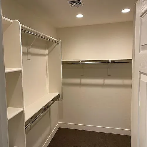 S 83rd Pl — Photo 2