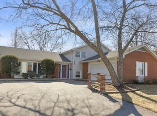 755 Surryse Rd, Lake Zurich, IL 60047