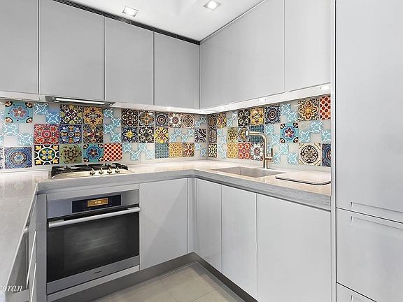 3rd image of 2000 Broadway APT 9B