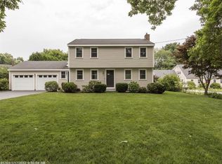 32 Sandy Brook Ln, Yarmouth, ME 04096