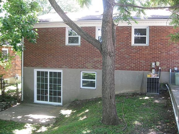 Rear House with Walkout