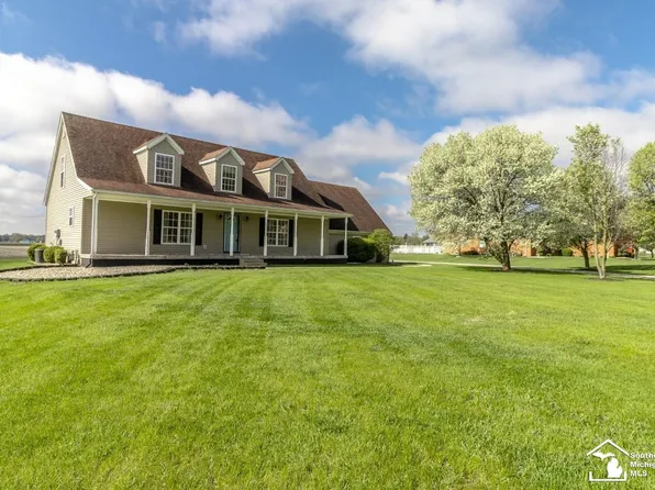 2105 E Rauch Rd, Erie, MI 48133