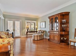 321 Brownstone Dr, Campton Hills, IL 60174