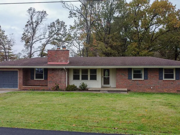 213 18th St, Benton, KY 42025