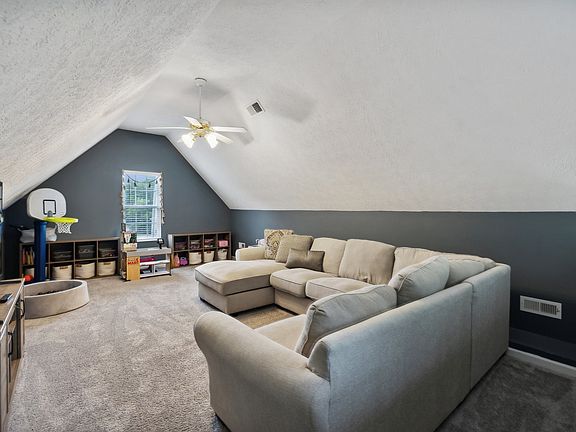4th image of 513 Christy Dr