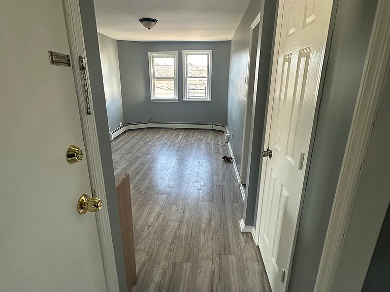73 Mapes Ave #3 — Photo 5