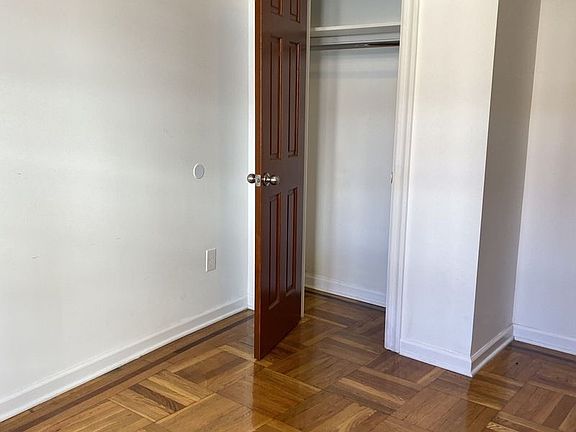 5th image of 3114 28th Ave APT 1F