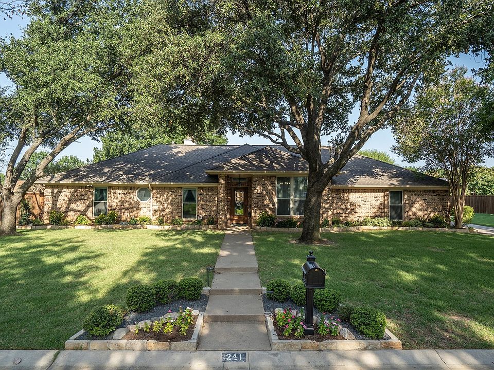 1st image of 241 Raintree Dr
