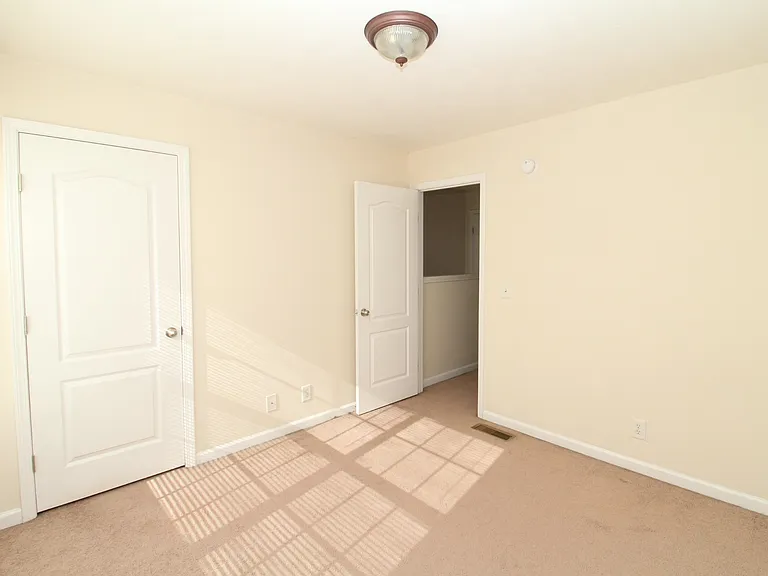 2300 Raleigh Ct #3 — Photo 6
