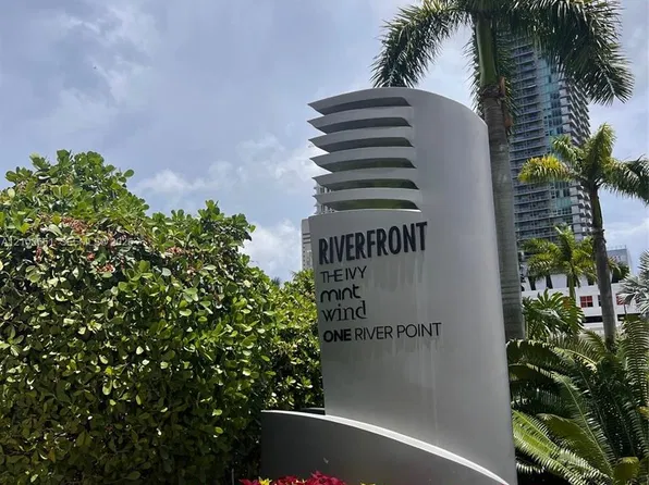 350 S Miami Ave, Miami, FL