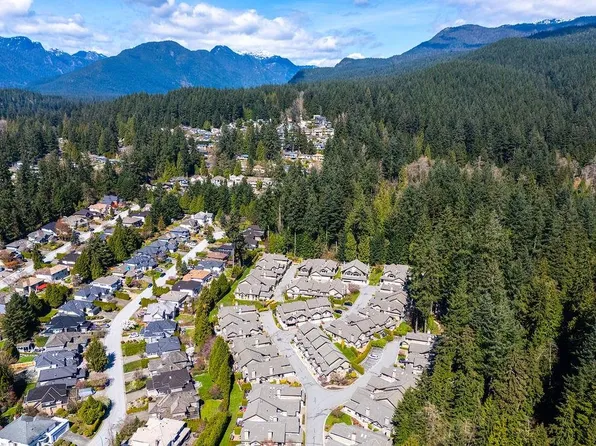 1550 Larkhall Cres #29, North Vancouver, BC V7H 2Z2