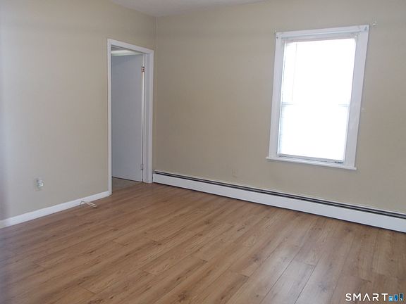 5th image of 161 Howard Ave #1