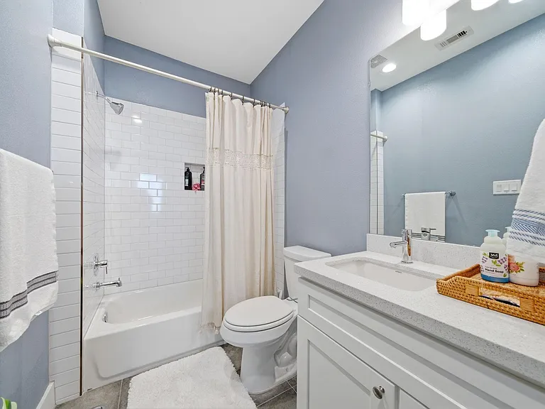 4306 Center St — Photo 19