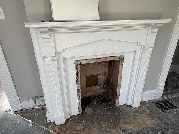 3rd image of 1219 Purcell Ave