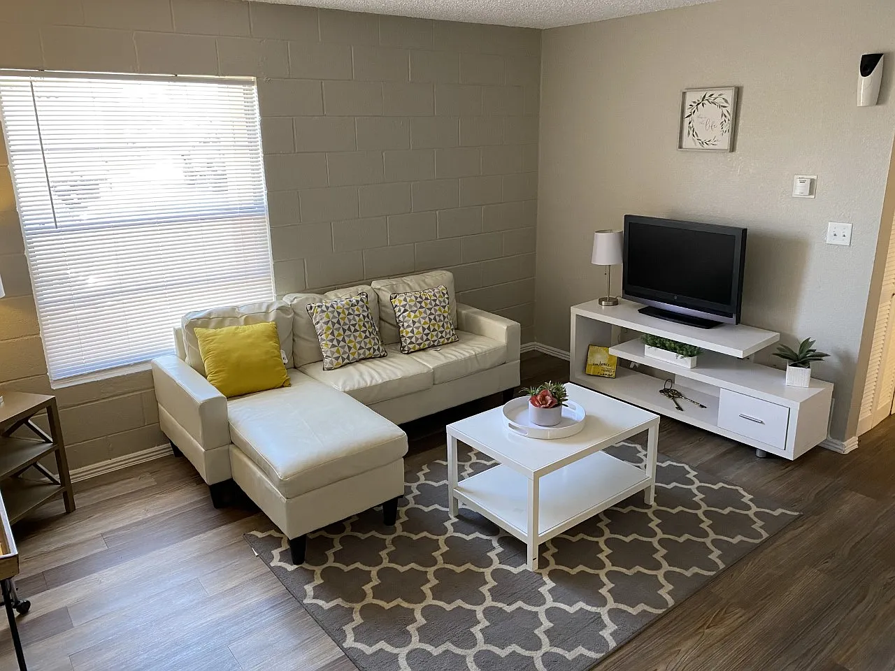 SAN MARCOS APARTMENTS — Photo 3