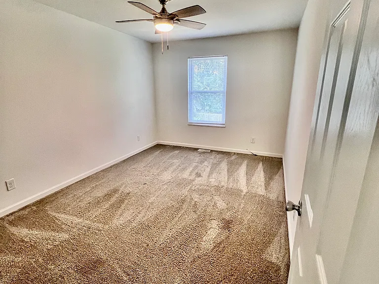 110A Del Oro Dr — Photo 13