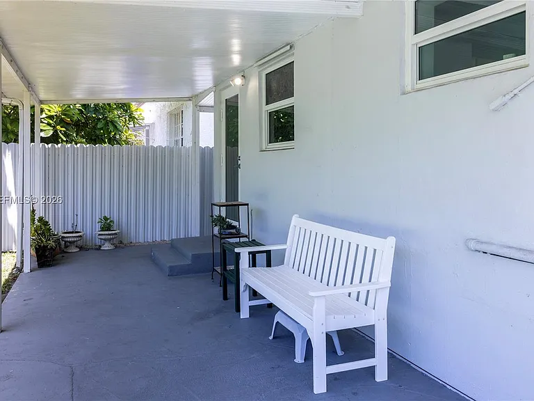 1950 SW 13th St #1 — Photo 24