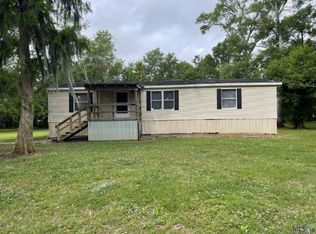 11069 Irene E Deslatte Rd, Gonzales, LA 70774