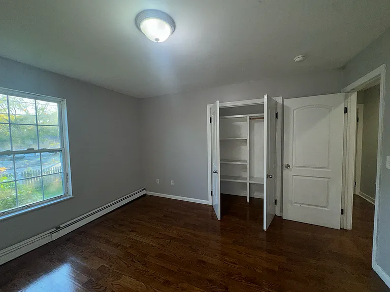 83 Whittier Dr — Photo 9