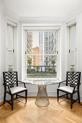 Sold by Douglas Elliman | media 24